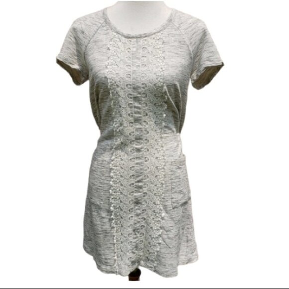 Anthropologie Lilka Heathered grey t-shirt  dress midline crochet detail pockets - Picture 16 of 16